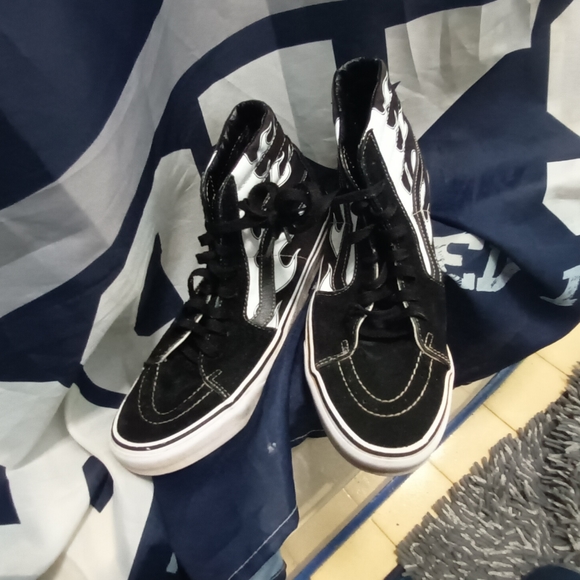Vans shoes size 10 - Picture 2 of 3